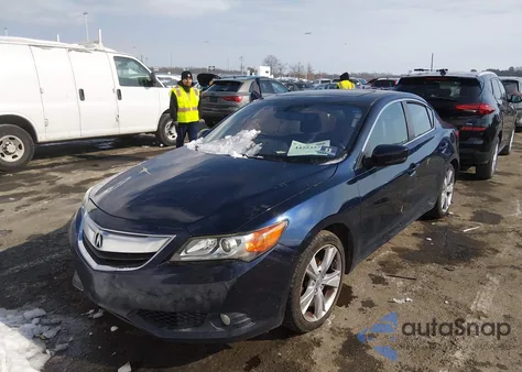 2013 Acura Ilx 2.0L z USA, uszkodzony, nr VIN 19VDE1F58DE005769